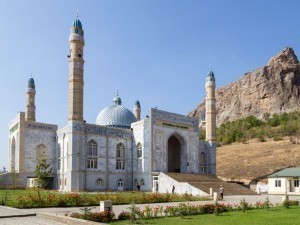 Qirg‘izistonda 39 ta masjid va 21 ta madrasa yopildi