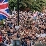 Britaniyada 18 yoshli talaba o‘ldirilishi ortidan xalq oyoqqa turdi