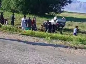 14 болани олиб кетаётган боғча мудираси автоҳалокатга учради. Қурбон бор 