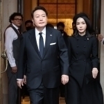 Koreya Prezidenti rafiqasi atrofidagi mojarolar uchun uzr so‘radi