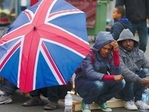 Британия доимий яшаш ҳуқуқини олиш учун 20 йиллик муддат қўяди