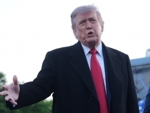 Трамп АҚШ терма жамоаси ўйинига чипта сотиб олишдан бош тортди