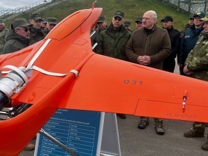 Lukashenko dronlarni saqlash va uchirishni taqiqladi