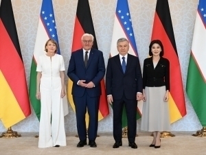 Германия Президенти тантанали кутиб олинди