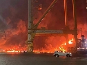 Dubay portida Quvayt neft tankeri hujumga uchradi