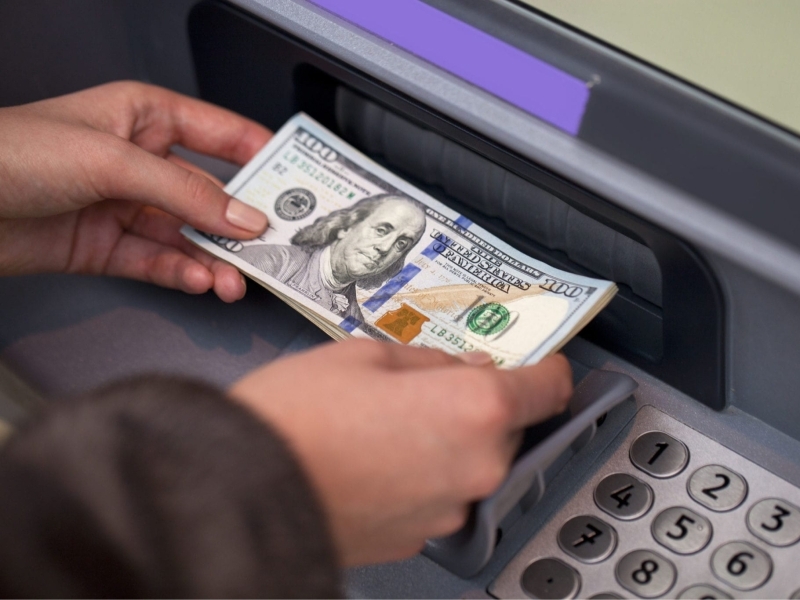 Dollar exchange rate rises after consecutive declines
