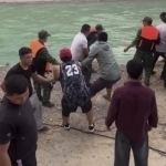 Bo‘stonliqdagi kanaldan yosh bolaning jasadi chiqdi (video)