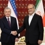 Mirziyoyev va Pezeshkiyon bir-birini tabrikladi