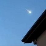 Germaniya g‘arbida turarjoy binolariga meteorit quladi