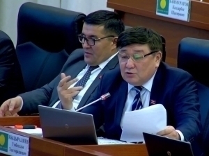 Qirg‘izistonlik deputat O‘zbekiston suv uchun pul to‘lashi kerakligini aytdi