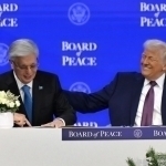 Тўқаев Трамп мукофотини таъсис этишни таклиф қилди (видео)