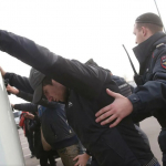 Екатеринбургдаги вақтинча сақлаш марказида мигрантлар исён кўтарди