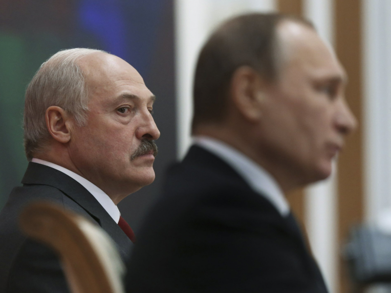 Бизда маълум кескинлик бор – Лукашенко Путин билан муносабатларидаги муаммоларни айтди