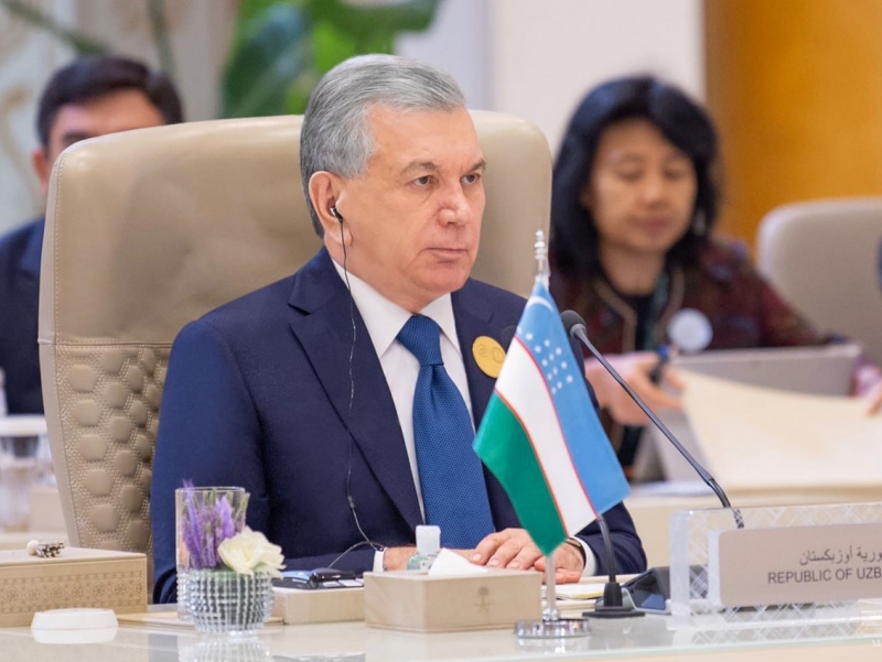 Mirziyoyev falastinlik bolalar va ayollarni O‘zbekiston shifoxonalarida davolashga tayyor ekanini bildirdi
