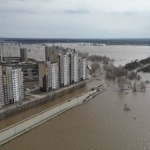 Orenburgda vaziyat o‘ta xavfli tus olishi ortidan ommaviy evakuatsiya e’lon qilindi (video)