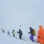Everestda mingga yaqin sayyoh qor bo‘ronida qolib ketdi