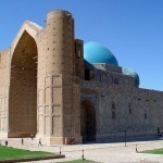 Turkistonda Ahmad Yassaviy maqbarasini portlatishga urinish bo‘ldi 