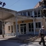 Kramatorskda mehmonxonaga zarba berildi. “Reuters” jurnalistlari jarohat oldi
