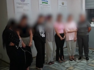 Андижонда аёллар Instagram’даги ҳақорат ортидан жанжал кўтарди (видео)