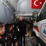 Турк Қуролли кучлари фалокат ҳудудига “ёрдам ҳаво коридори”ни очди