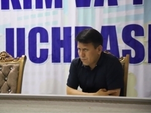 Farg‘onada mahalla raisi hokim majlisidan chiqib, vafot etdi