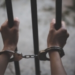 “Менинг айбим йўқ”. Покистонда ўзбекистонлик аёл ҳибсда сақланмоқда