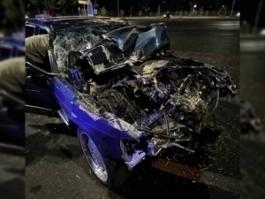 Mercedes becomes unrecognizable due to an accident in Tashkent 