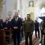 Зеленский Анжей Дуда билан поляклар қирилган жойга борди