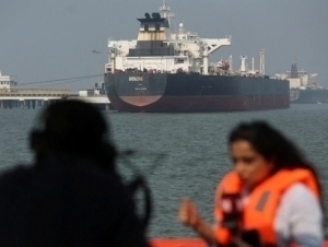 Hindiston 7 yil ichida ilk bor Eron neftini sotib oldi