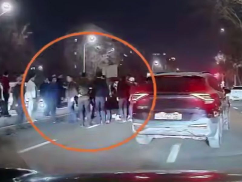 10-sinf o‘quvchi BMW bilan YPX inspektorini urib yubordi (video)