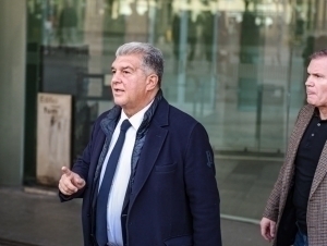 Лапорта расман истеъфога чиқди