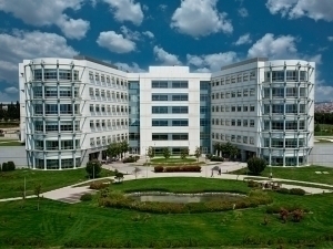 Kim eng chuqur mushukka ega ekanligini korish uchun raqobat Ukraina bokira qizlar jinsiy aloqa video