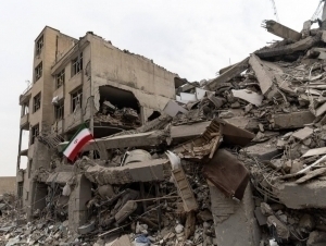 “Navbatdagi nishon kim?” Larijoniy o‘limidan keyin Eronda vaziyat qanday? 