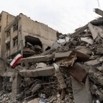 “Navbatdagi nishon kim?” Larijoniy o‘limidan keyin Eronda vaziyat qanday? 