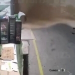 Toshkentda yerosti quvuri portlab ketdi (video)