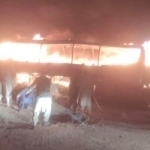 Hirotda Erondan qochqinlarni olib kelayotgan avtobus odamlari bilan birga yonib ketdi (video)