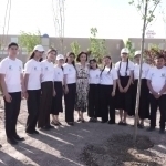 Ziroat Mirziyoyeva Xivada daraxt ekdi