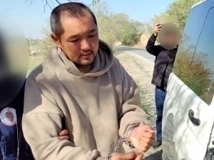 17 yoshli qizning qotiliga hukmni o‘zgartirish uchun pora olgan sudyalarga ish ochildi