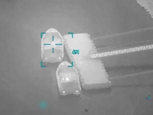 Eron Hormuz bo‘g‘ozini minalashni boshladi – OAV