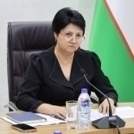 “Назоратим остида”. Вазир Эъзоза Каримова Намангандаги фожиа юз берган боғчага борди