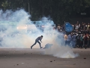 OTMga kirish imtixon savollari tarqalishi ortidan norozilik namoyishlari avj oldi (video)