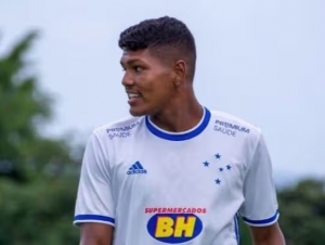 Бразилияда 22 ёшли футболчи отиб ўлдирилди