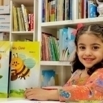 3 yashar qizaloq dunyodagi eng yosh yozuvchi sifatida Ginnesga kirdi