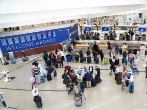 AQSHda “shatdaun” tufayli minglab aviareyslar kechiktirildi