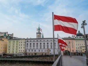 Avstriya rossiyalik ikki diplomatni mamlakatdan quvdi