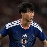 Япония футболчиси йўловчини уриб юборди