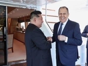 Lavrov yangi kurortda Kim bilan uchrashdi