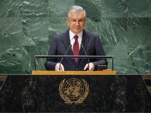 Mirziyoyev gives a speech in Uzbek at the UN