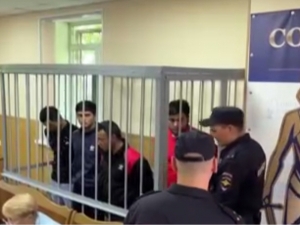 4 individuals from Uzbekistan were accused of assaulting a 21-year-old in Russia