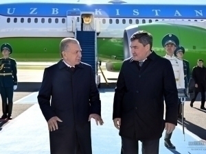 Mirziyoyev arrives in Kazakhstan